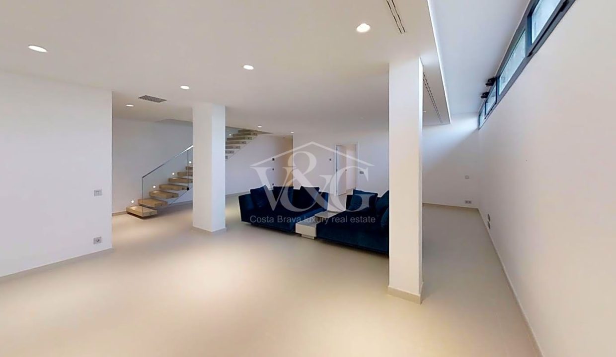 a9b08f41-0001876805