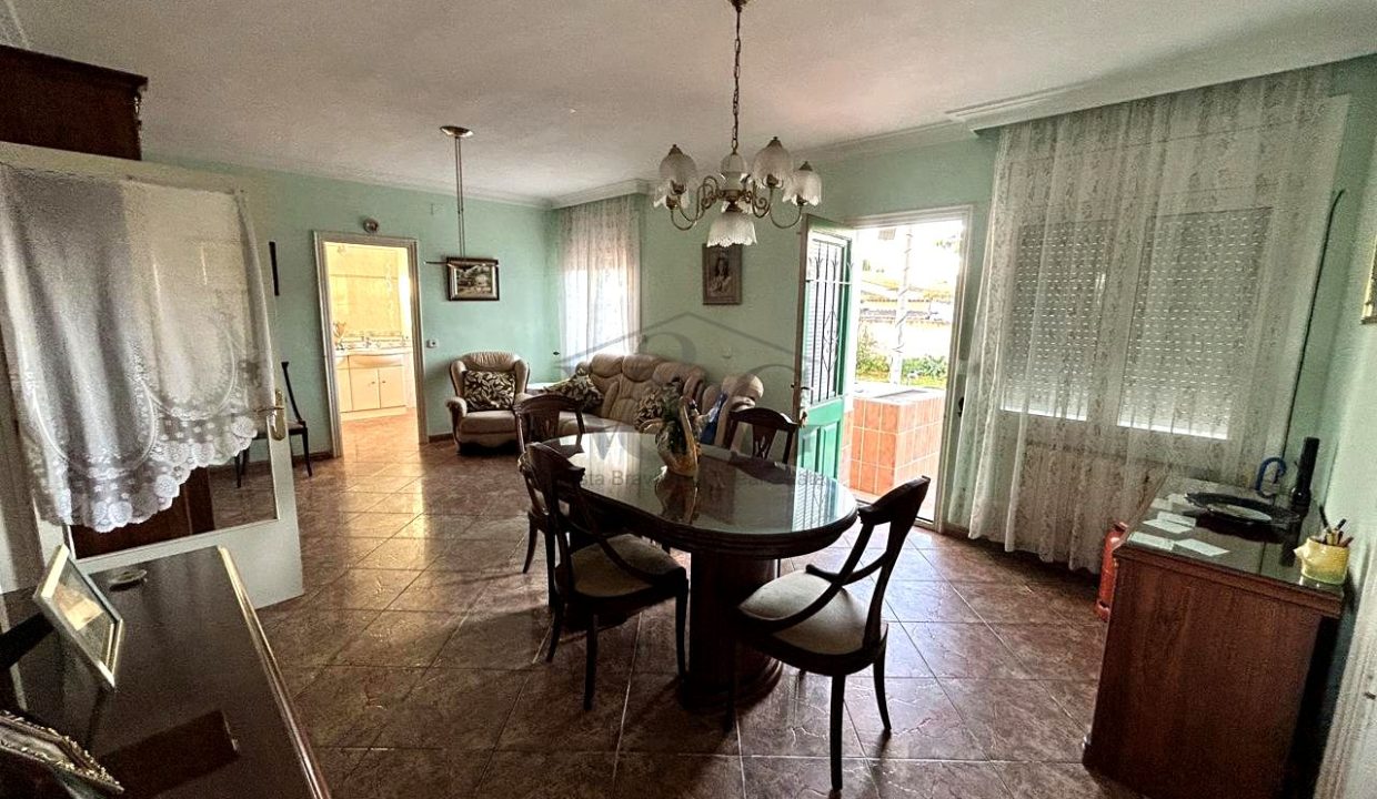 de992098-0004085744
