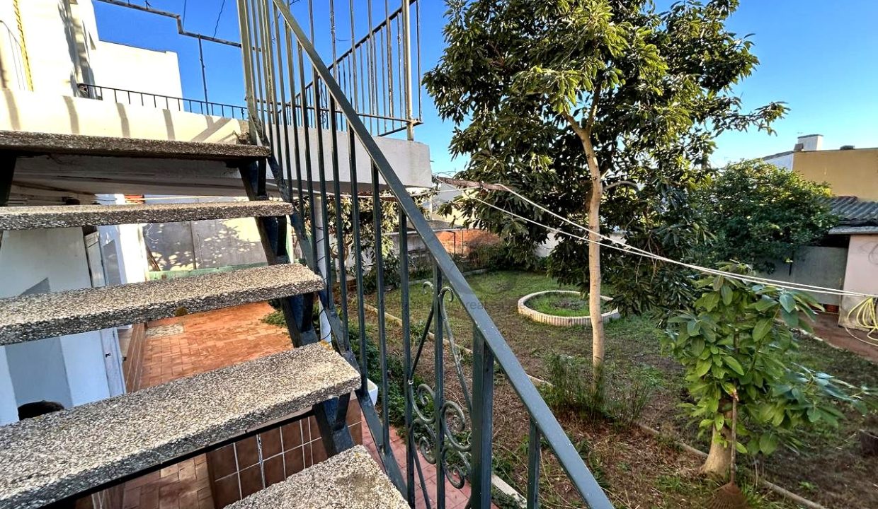 e1950e2d-0004085744