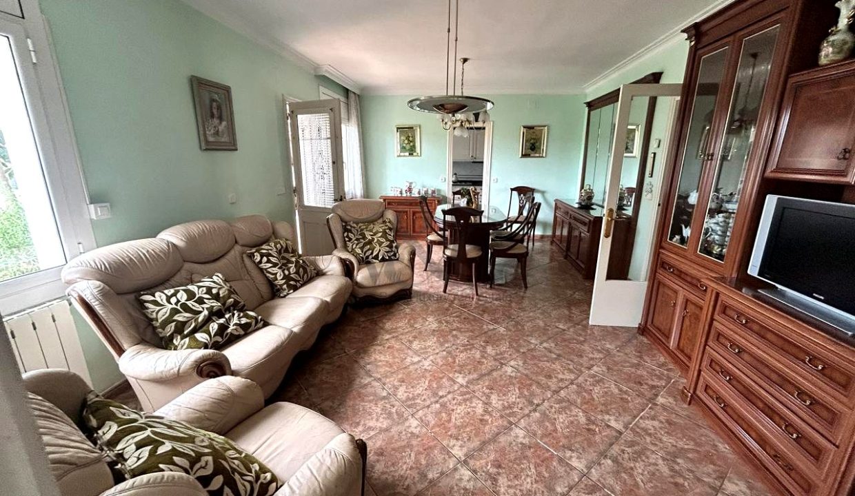 f08ff210-0004085744