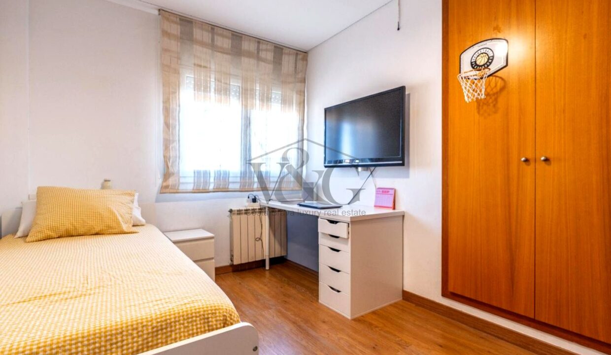 bdba0787-0004288490